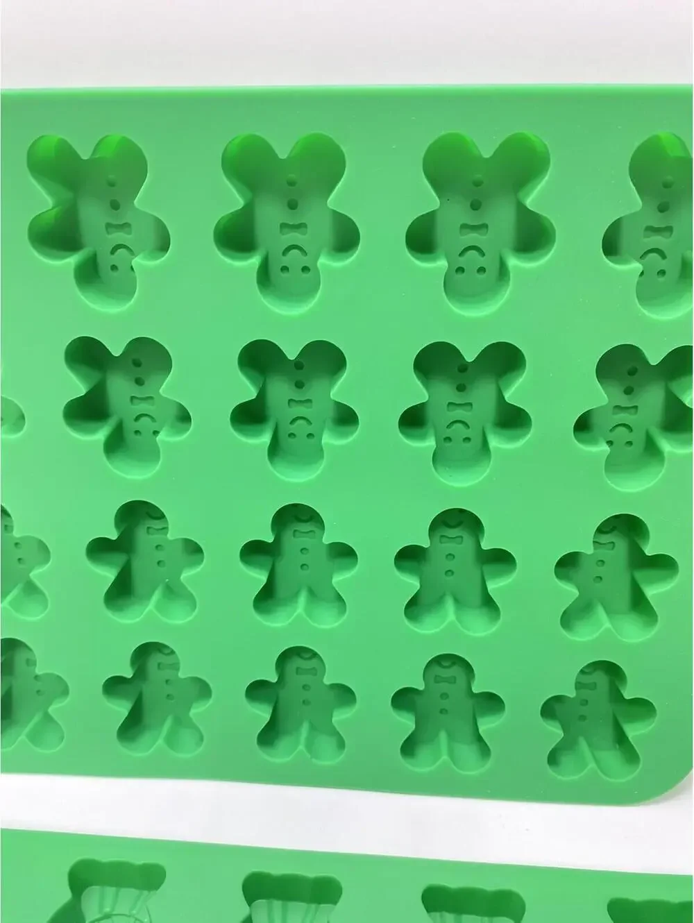 Green Christmas Silicone Baking Molds 3pc Gingerbread Snowmen Candy Brand New